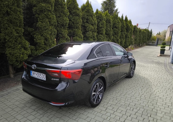 Toyota Avensis cena 61900 przebieg: 171000, rok produkcji 2018 z Lubawa małe 137